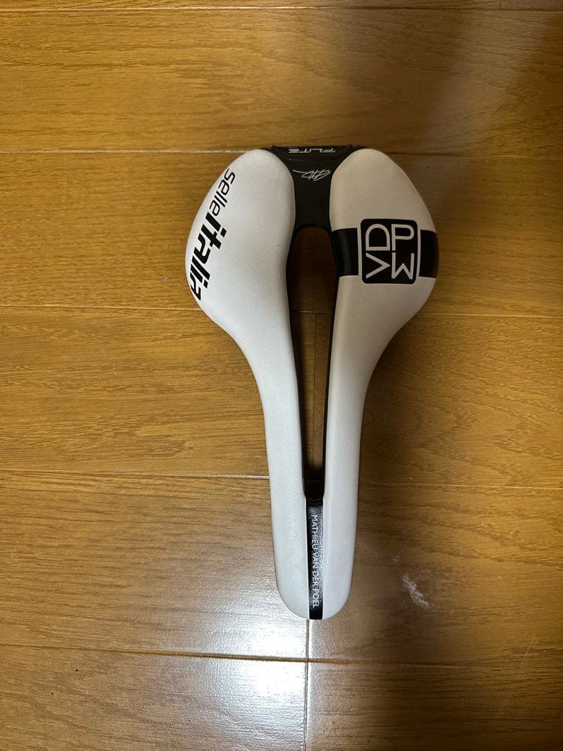 定価63800円 SELLE ITALIA FLITE BOOST MVDP FLITE BOOST キットカルボルニオ スーパーフロー MVDP | 株式会社フカヤ