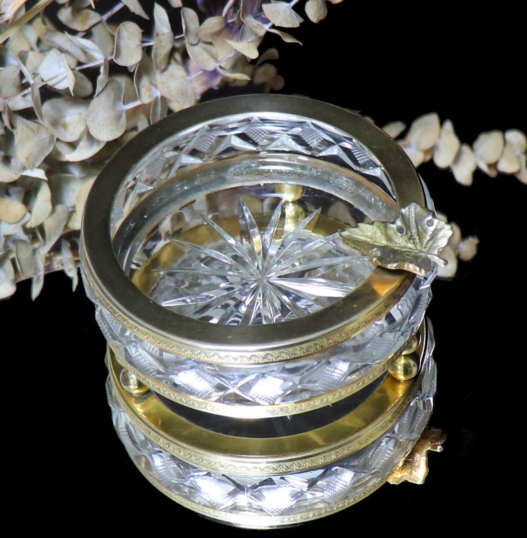 オールド・バカラ 極稀少 金装飾リーフ文脚付き大型丸型切子アッシュトレイ 灰皿 オールドバカラ「金彩 花文様 蓋物」《アンティックかとう》