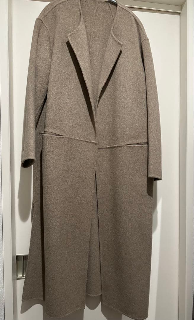 新品タグ付】victorian リバーロングノーカラーコート ベージュ - メルカリ
