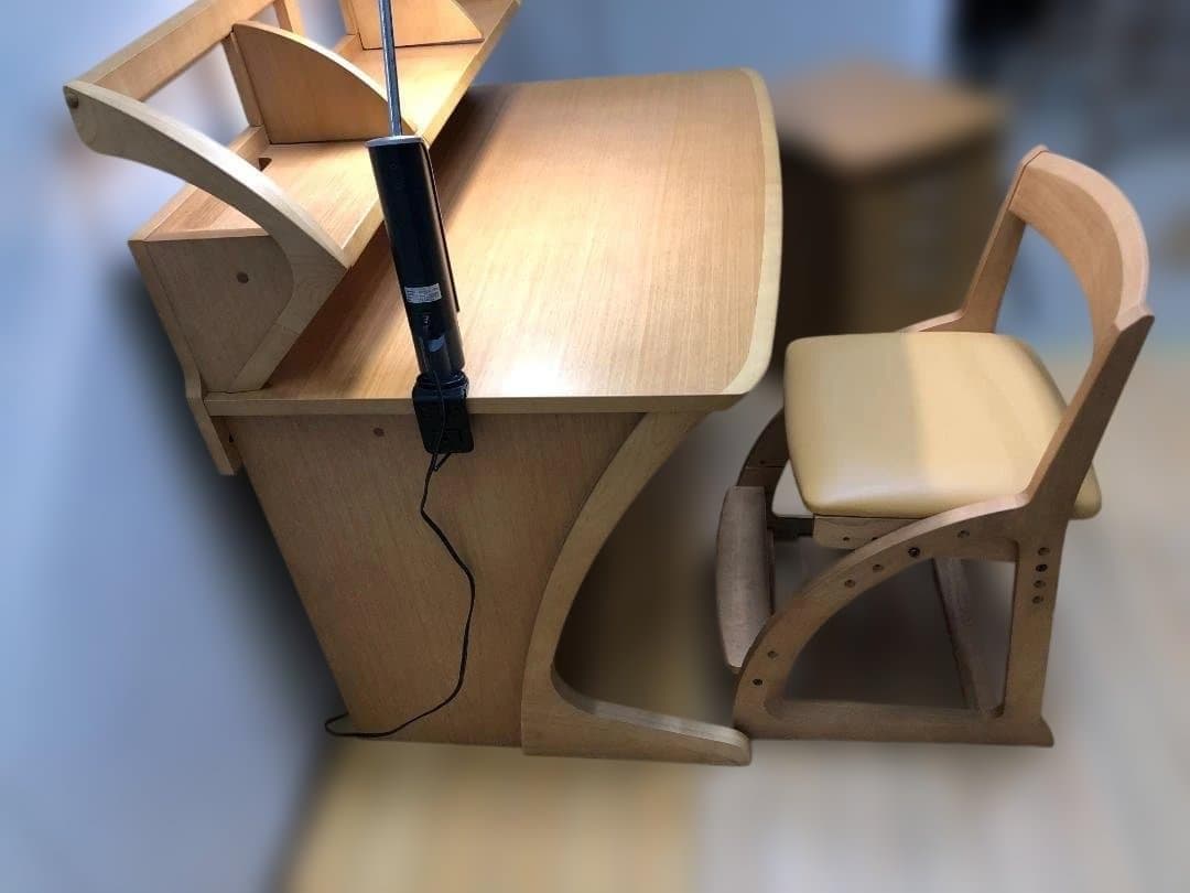 ②袖机 送料無料 カリモク 学習机4点セット ナチュラル 勉強机 88321