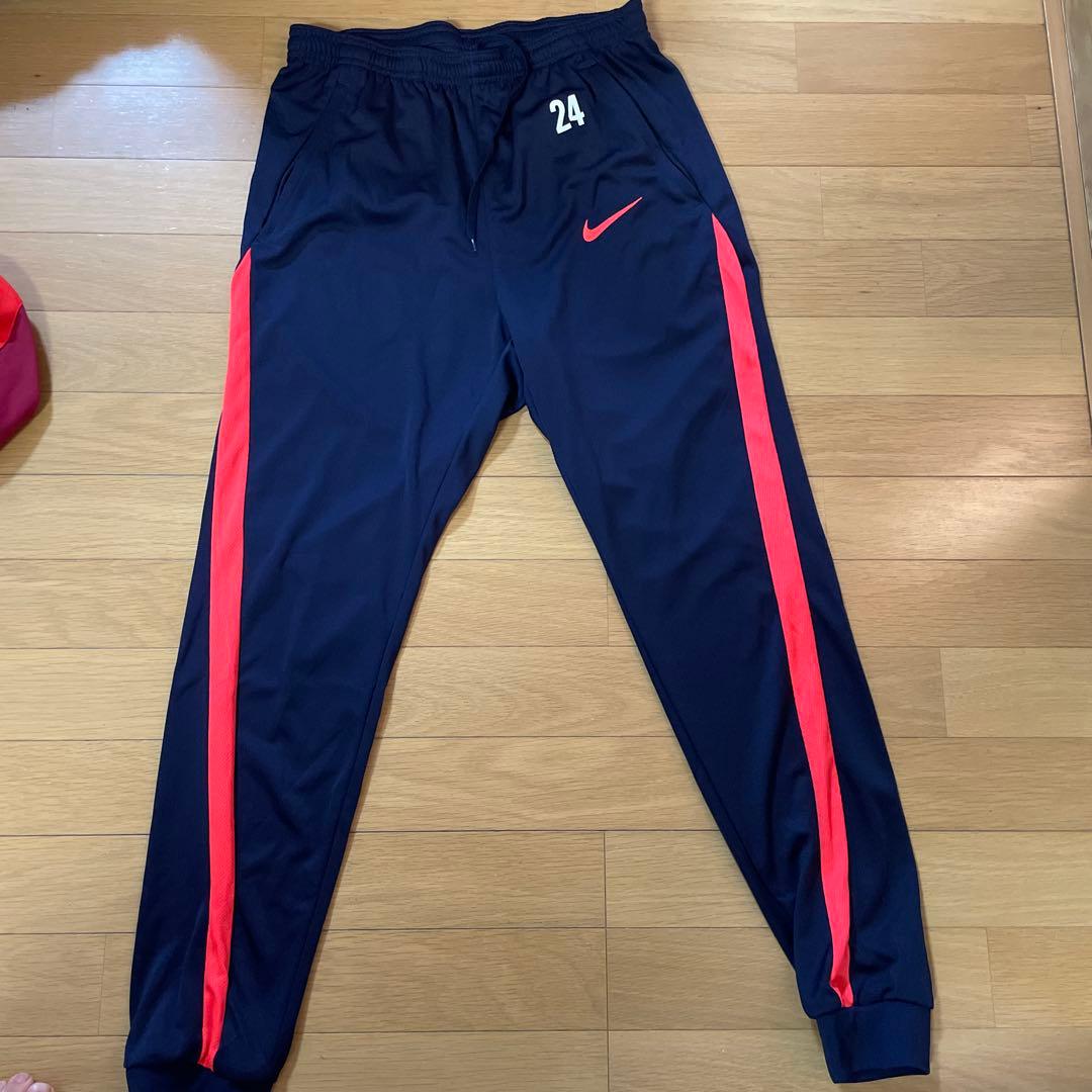 ナイキ Nike DRI-FIT 赤ジャージとネイビーパンツセット 上下ジャージ
