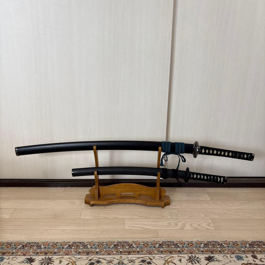 模造刀 黒鞘 105cm&70cm 木製スタンド付き 模造刀 黒鞘 105cm&70cm 木製スタンド付き 楽天市場】模造刀 黒鞘の通販