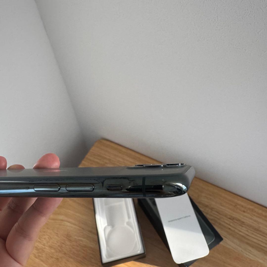 Apple iPhone 11 Pro ミッドナイトグリーン [マイク不良] - メルカリ