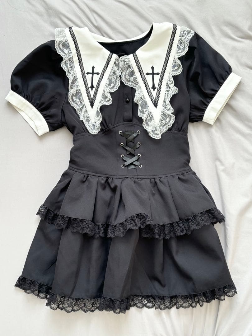 MARS クロス刺繍3段フリルセットアップ 2点SET ファッショ