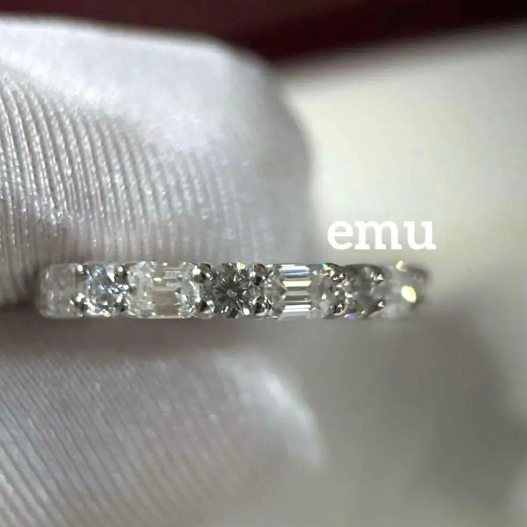 最高級モアサナイト/ ラウンドカット＆エメラルドカット ハーフ