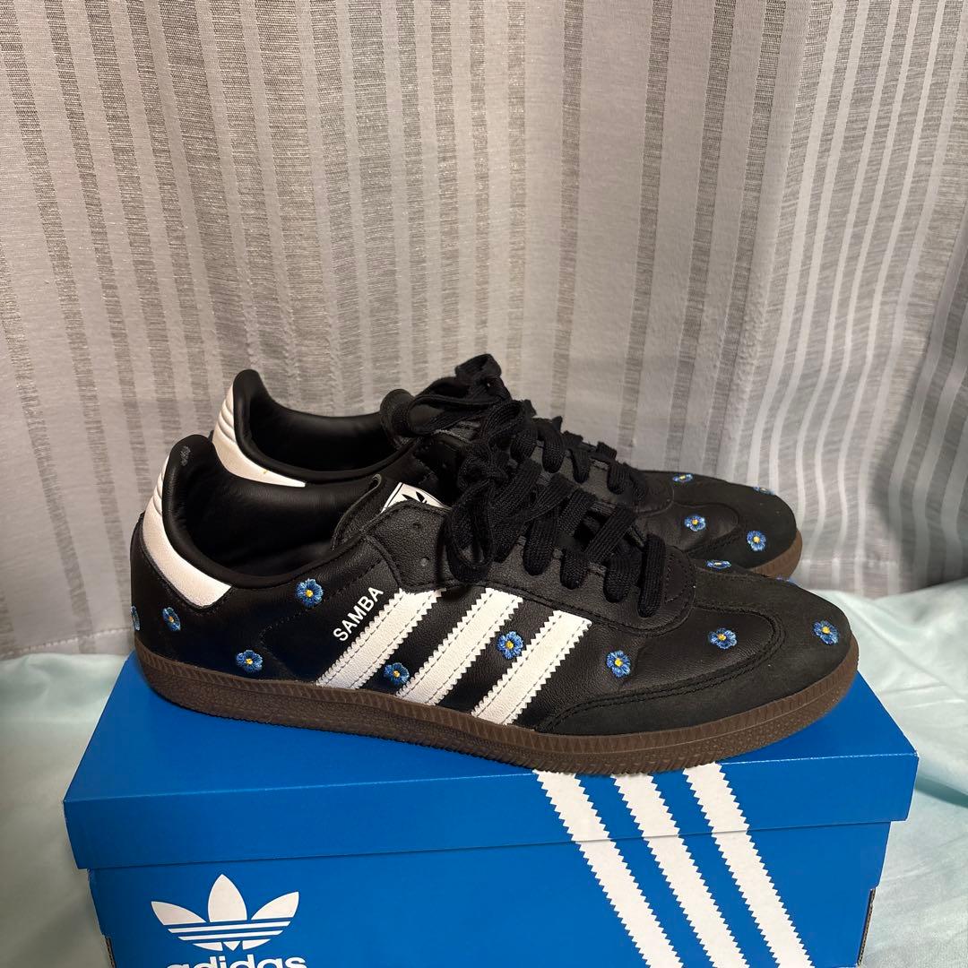 adidas Samba 花柄 刺繍 カスタム風 ブラックスニーカー