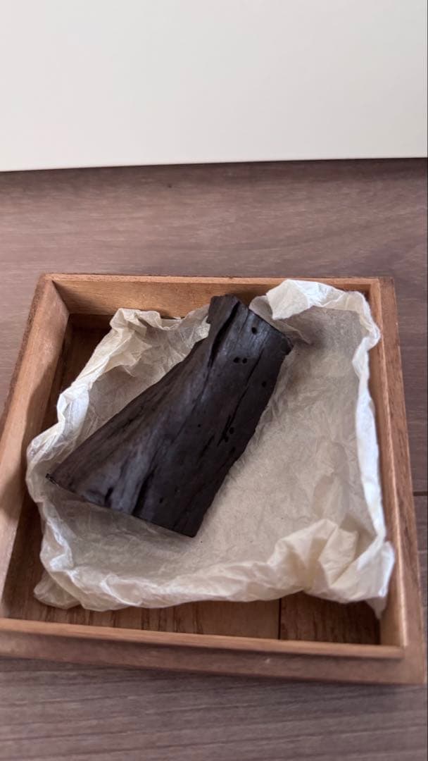 寺院収蔵品　天然沈香《伽羅　極上》44g 香木　沈香　茶道具　ベトナム産