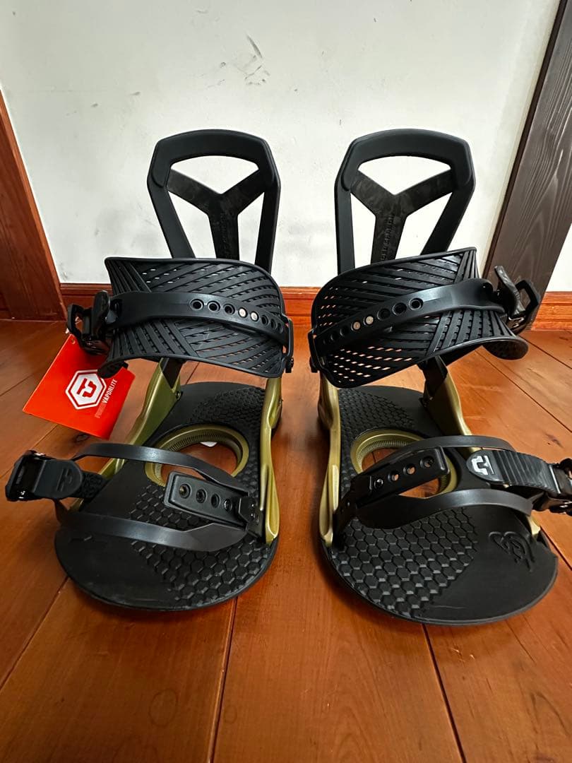 【新品未使用】24 unionin binding \"FALCOR\"