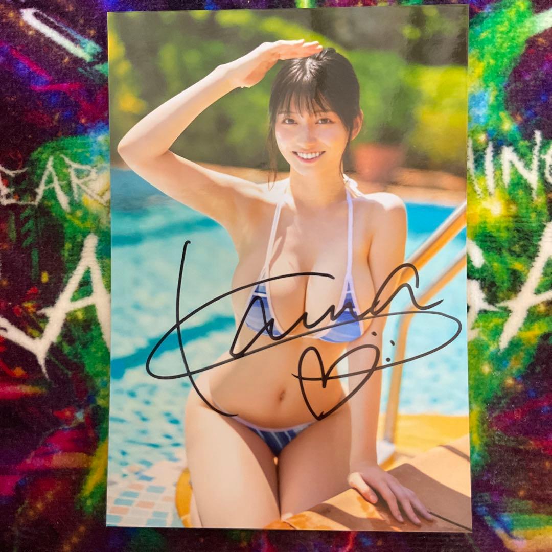 瀬戸環奈◇直筆サイン入り写真 - メルカリ