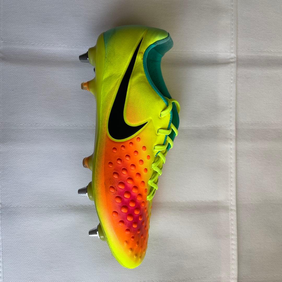 サッカースパイク ナイキ マジスタ オーパス 廃盤 SG プロ 26.5cm