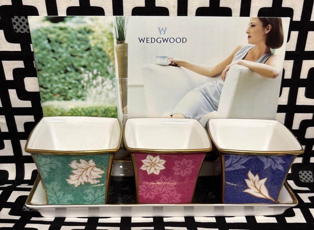 新品未使用【激レア】2000年 ウェッジウッド　誕生240年オーバー　記念限定作 WEDGWOOD（ウェッジウッド） ミレニアム（2000年） カップ＆ソーサー