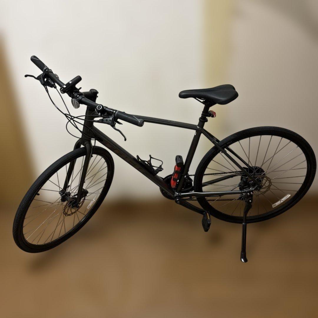【愛知】トレック クロスバイク FX2 ディスク Lサイズ 2022年モデル TREK】通勤・通学用クロスバイクのド定番『FX 2 DISC』2022年モデルが