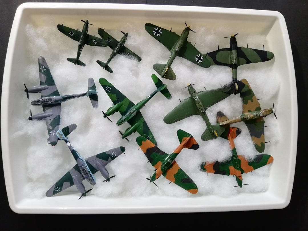 Myichan　５点セット　エフトイズ　戦闘機　ゼロ戦　零銭 Myichan様 専用 5点セット エフトイズ 戦闘機 ゼロ戦 零銭 - メルカリ
