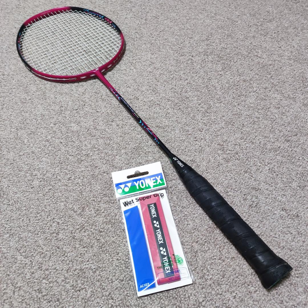美品 YONEX ナノフレア200 BG65Ti20P 張上 塗装剥れ有 n49 YONEX（ヨネックス） バドミントンラケット NANOFLARE 200 ナノフレア