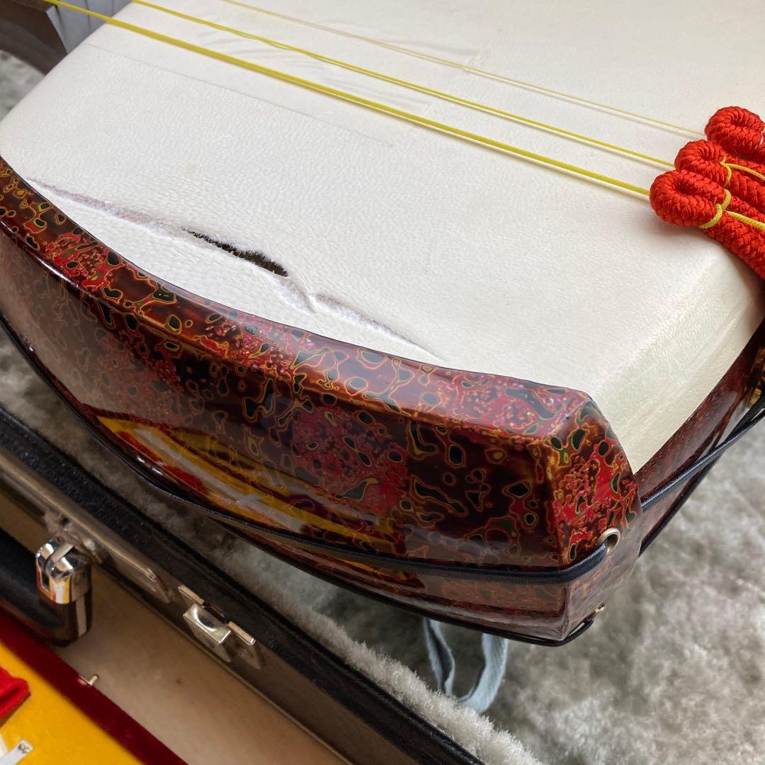 津軽三味線とハードケース、バチ他 楽器・機材