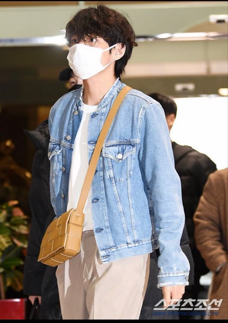 Acne studious】BTSテテ着用 ノーカラーデニムジャケット - メルカリ