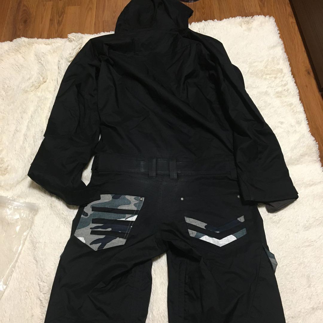 ESTIVO つなぎのスノボウェア