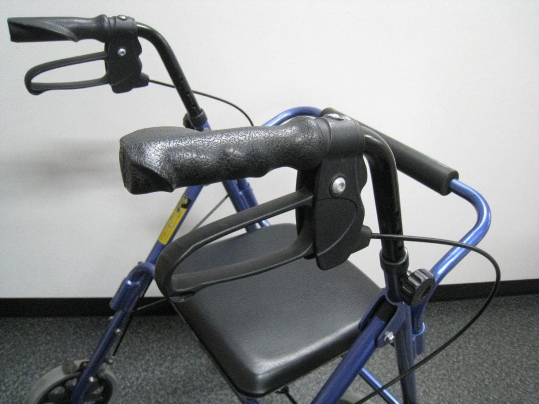 ハッピーⅡ NB 竹虎 歩行器 介護用品 ブルーメタリック バスケット付き