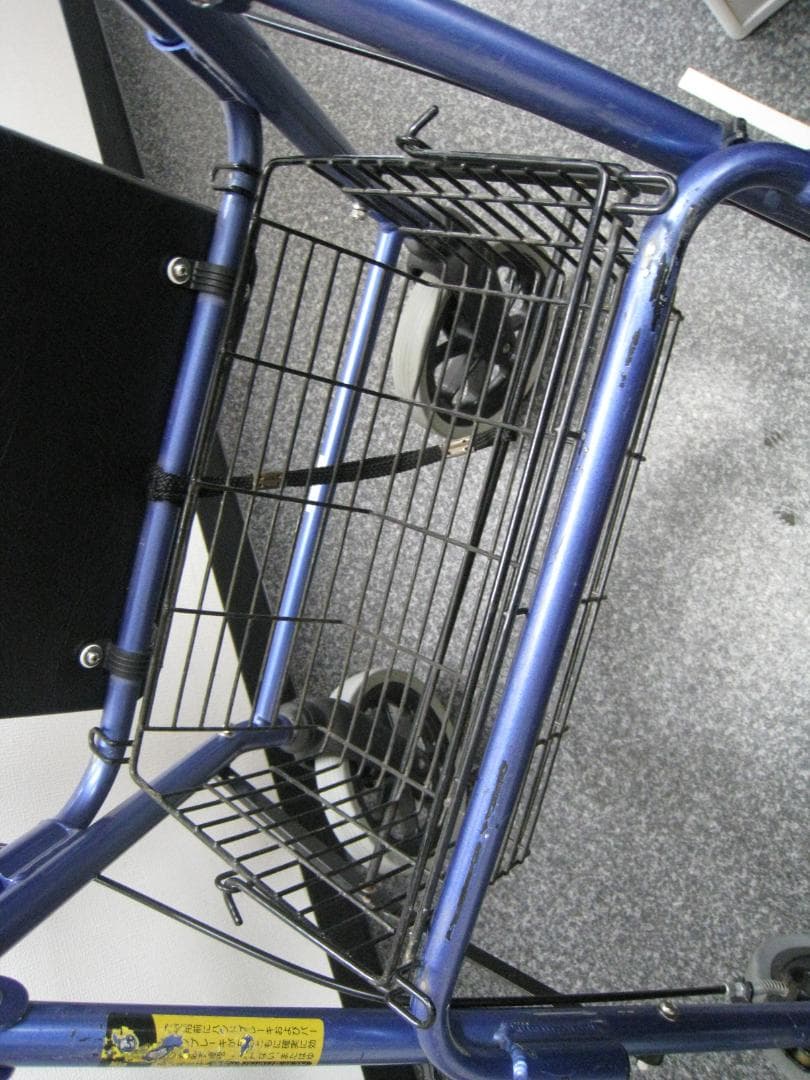 ハッピーⅡ NB 竹虎 歩行器 介護用品 ブルーメタリック バスケット付き