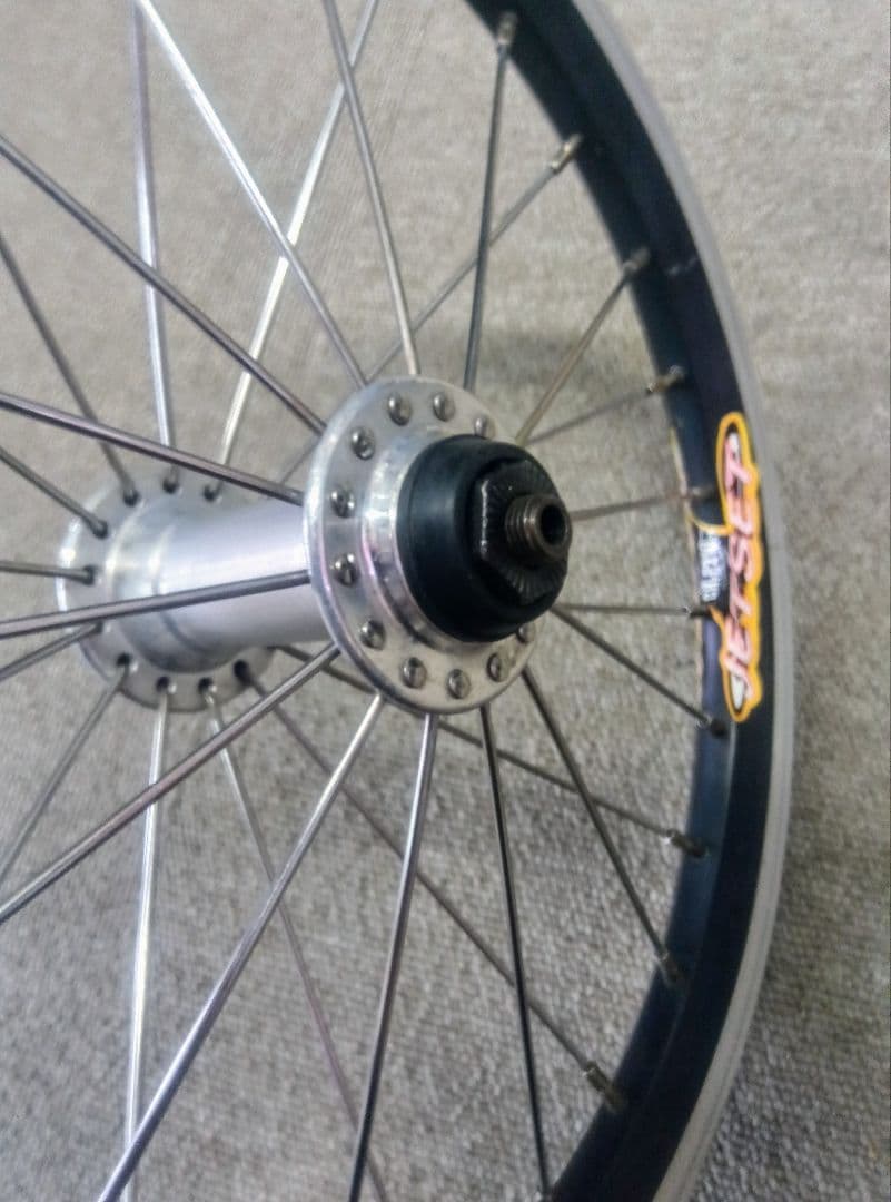 KH-199F 16インチ完組ホイール シルバーリム オマケ付き