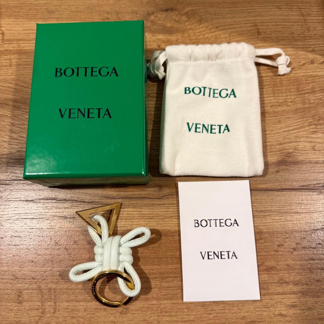 【美品】BOTTEGA VENETA キーリング BOTTEGA VENETA（ボッテガ・ヴェネタ） イントレチャートロング
