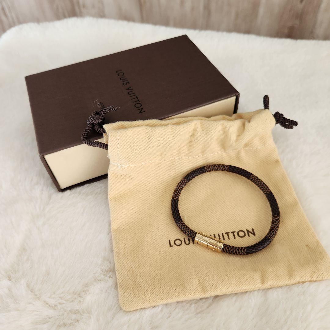 マキロです。 ダミエ ブラスレ キープイット エベヌ ブレスレット ブレスレット・キープ イット ダミエ・エベヌ｜ルイ・ヴィトン 公式
