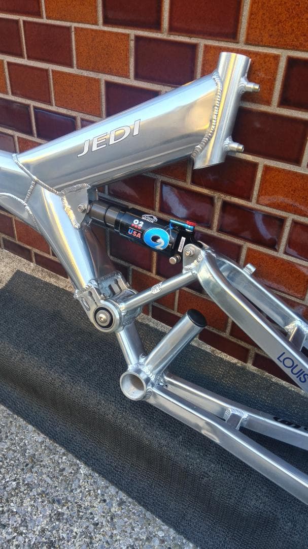 ルイガノ JEDI フレーム