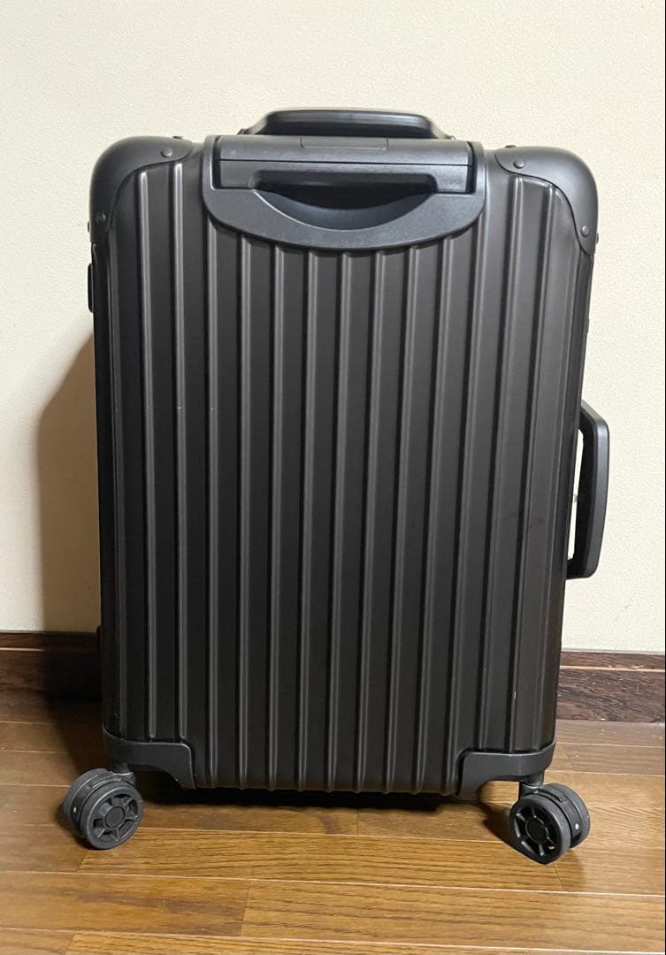MONCLERモンクレール× RIMOWAトパーズ ステルス32L 付属品付 - メルカリ