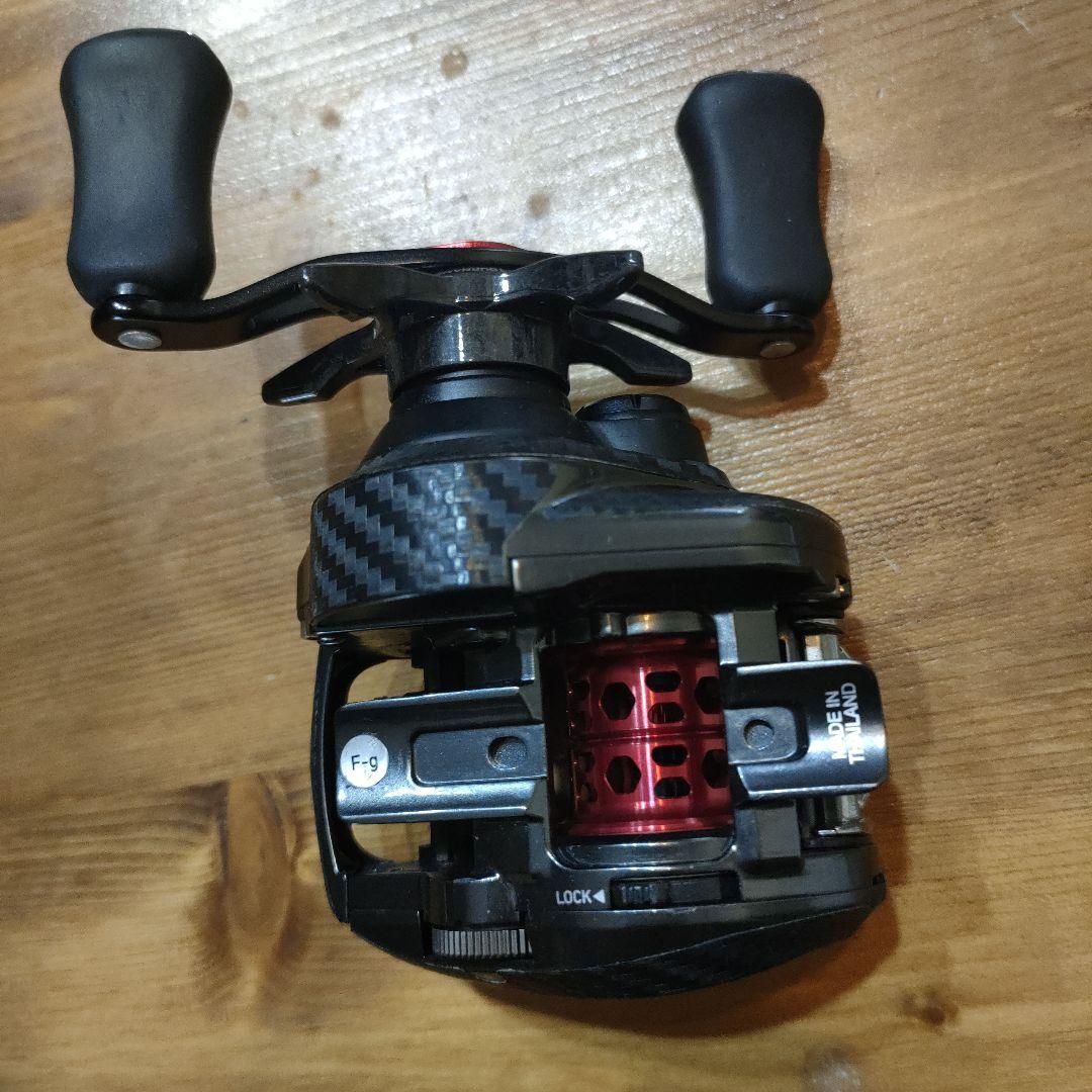 DAIWA 20アルファス AIR TW 8.6L 鎧ステッカー【超美品】
