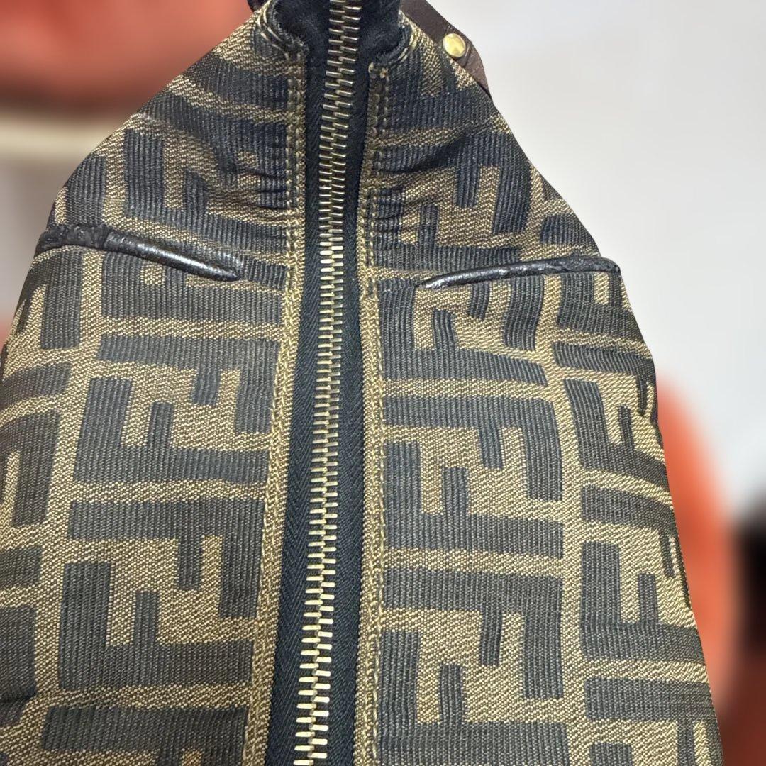 美品 FENDI フェンディ ズッカ 総柄 バニティバッグ ポーチ FF金具