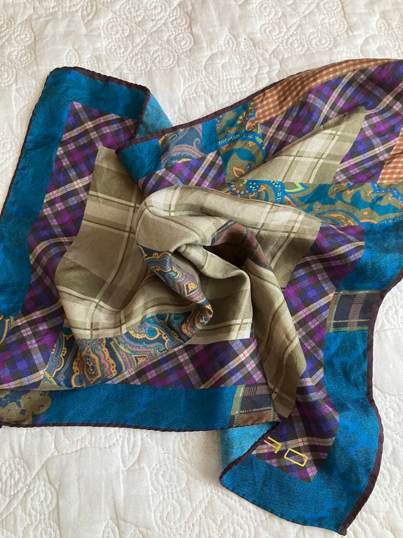 ETRO シルクスカーフ L'Albero delle Meraviglie - メルカリ