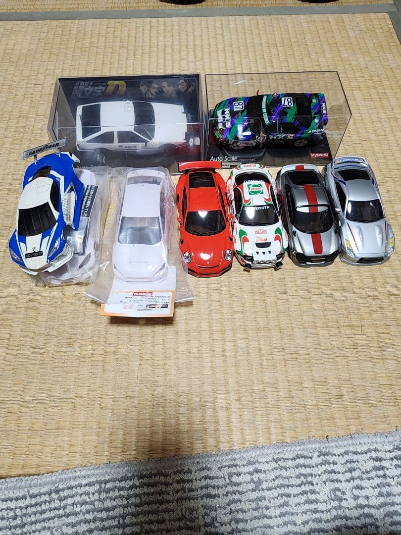 京商 オートスケールイニシャルD AE86未開封とHKSその他使用済みボディ ミニッツAWD トヨタ スプリンタートレノ AE86 イニシャルD 32651ID