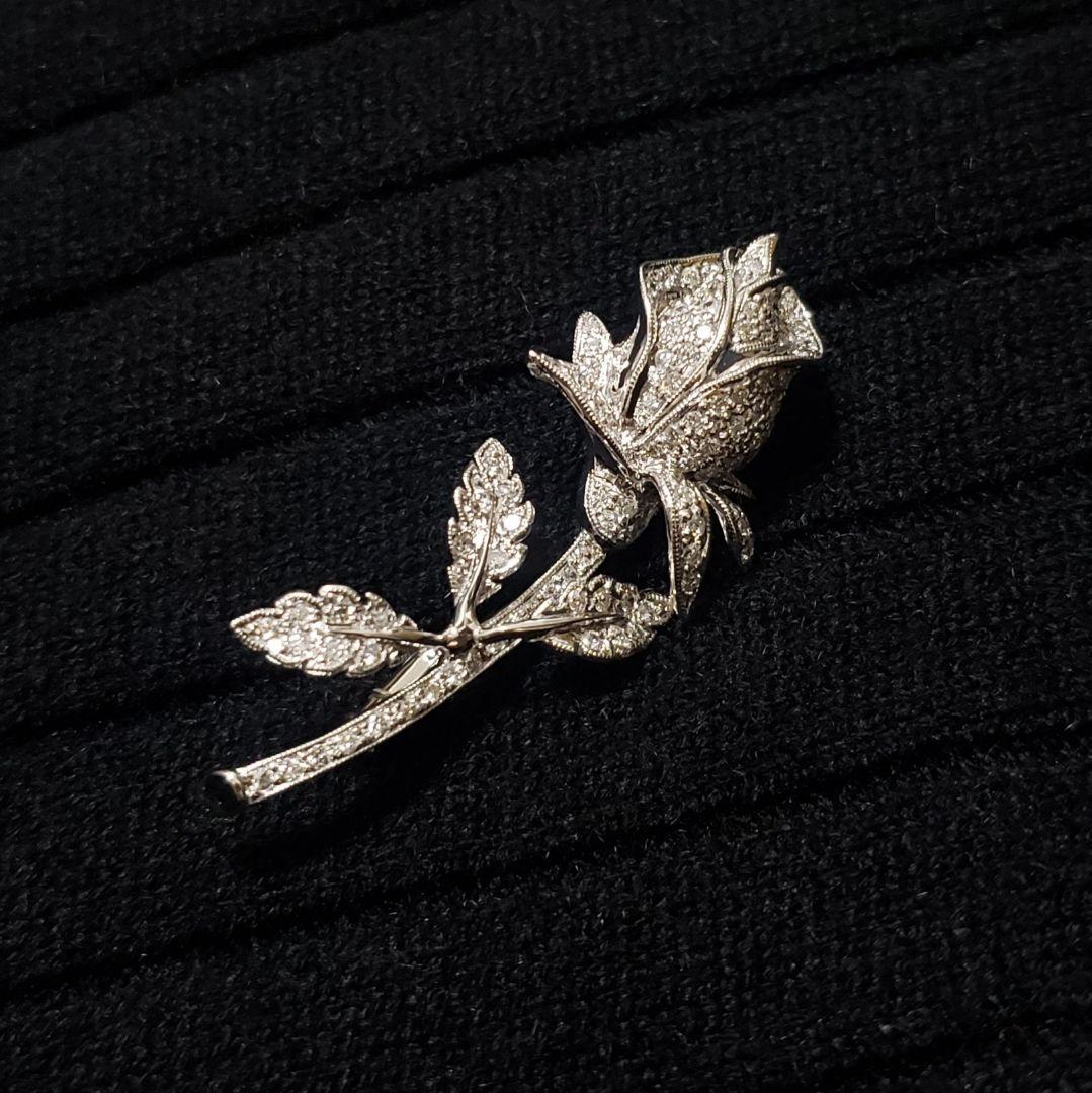 最安値 K18WG 天然ダイヤペントップ兼ブローチ 0.86ct