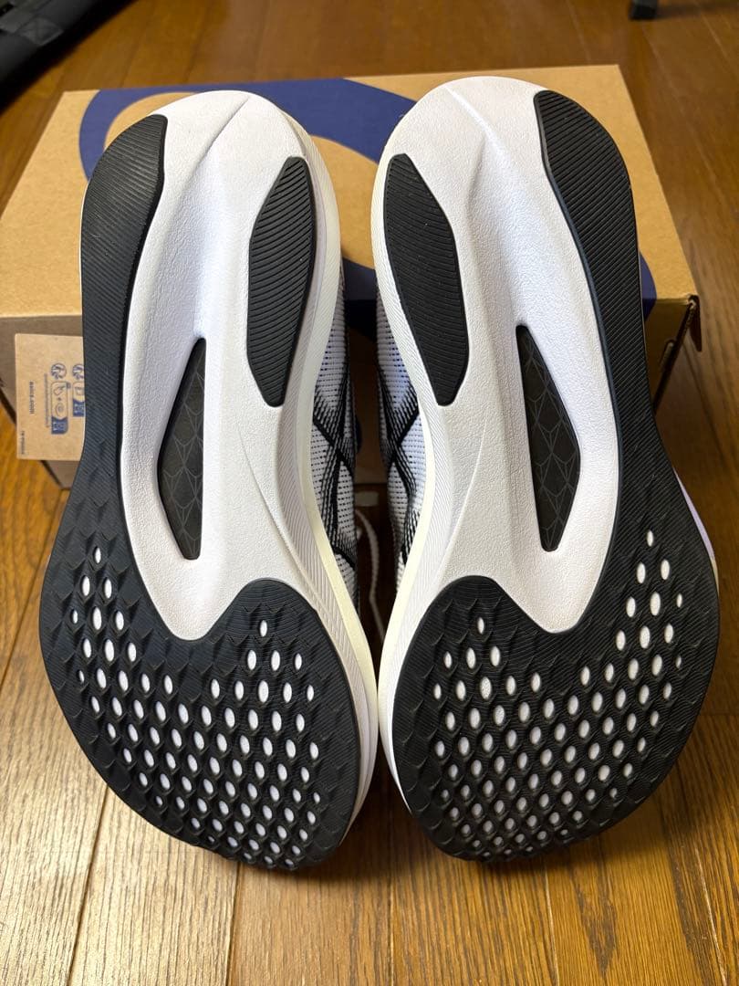 アシックスマジックスピード5 27.0cm