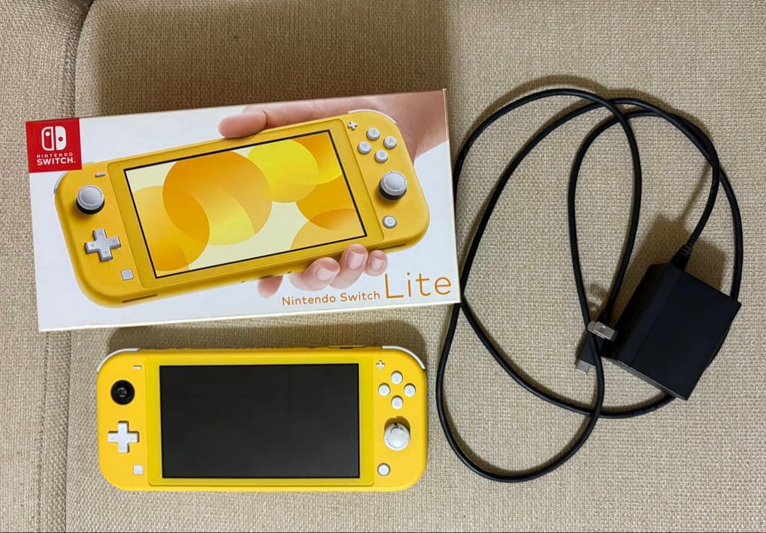 Nintendo Switch Lite イエロー
