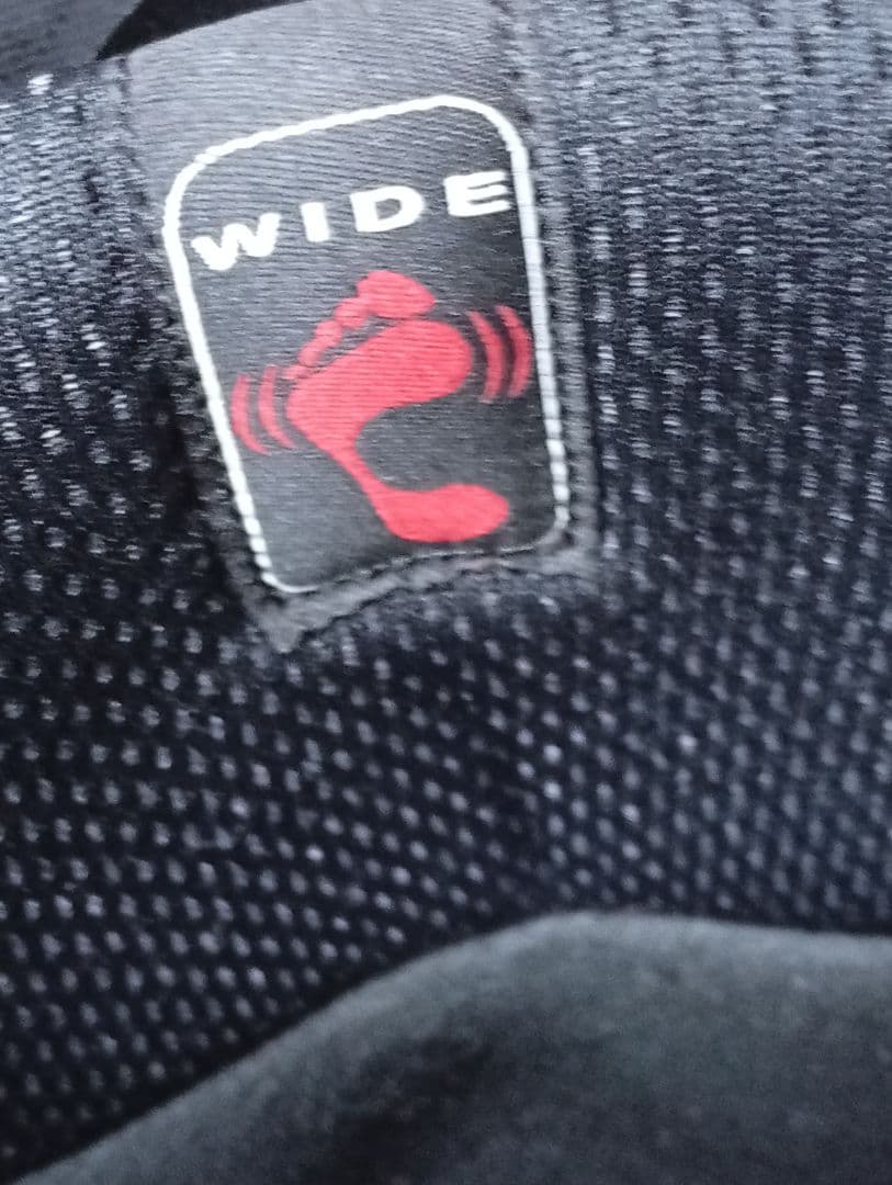 SALOMON スノーボードブーツ 27.5cm WIDE　カービング　パウダー