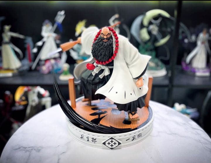 BLEACH 黒衣少年図 兵主部一兵衛 ガレージキット ガレキ スタチュー①