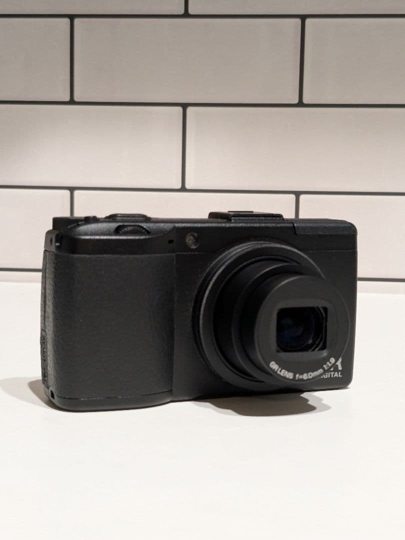 美品RIKOH GR DIGITAL III ショット数僅か824回 美品RIKOH GR DIGITAL