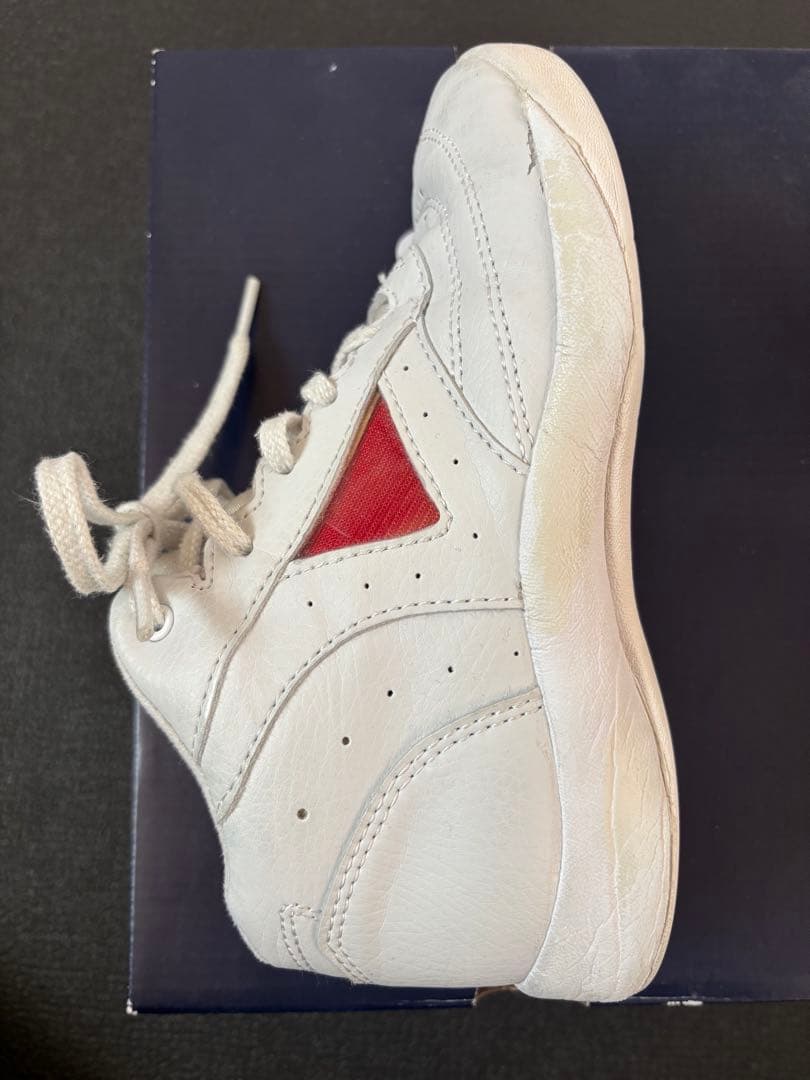 チアシューズ　varsity 21.0cm