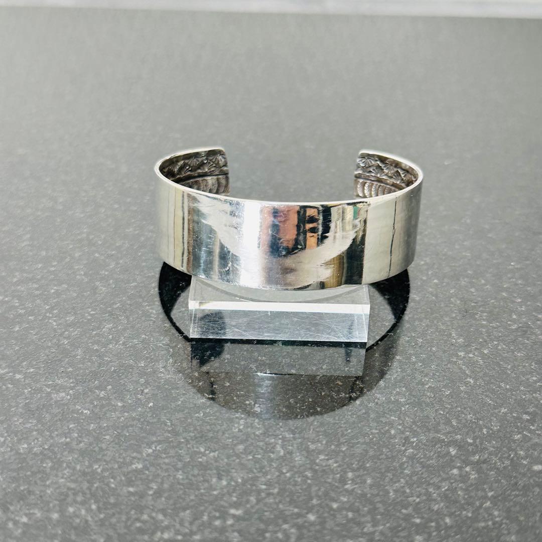 NAVAJO ナバホ 作者 レイシルバー 裏スタンプワーク シルバーバングル NAVAJO ナバホ 作者 レイシルバー 裏スタンプワーク シルバーバングル