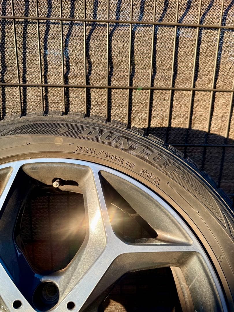 さ*う様 BMW 225/50/R18 スタッドレスタイヤホイールセット DUN