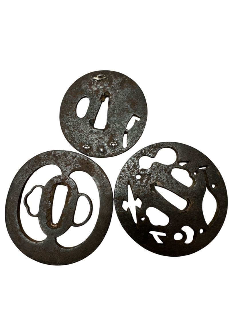 刀の鍔 武具 日本刀 刀装具　3つセット 楽天市場】日本刀装具 日本陸軍 軍刀拵セット 合金製 刀鍔 縁頭 目貫