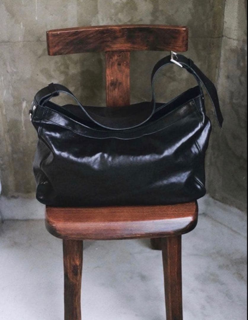 Llife POLISHED COW LEATHER NEWSPAPER BAG - メルカリ