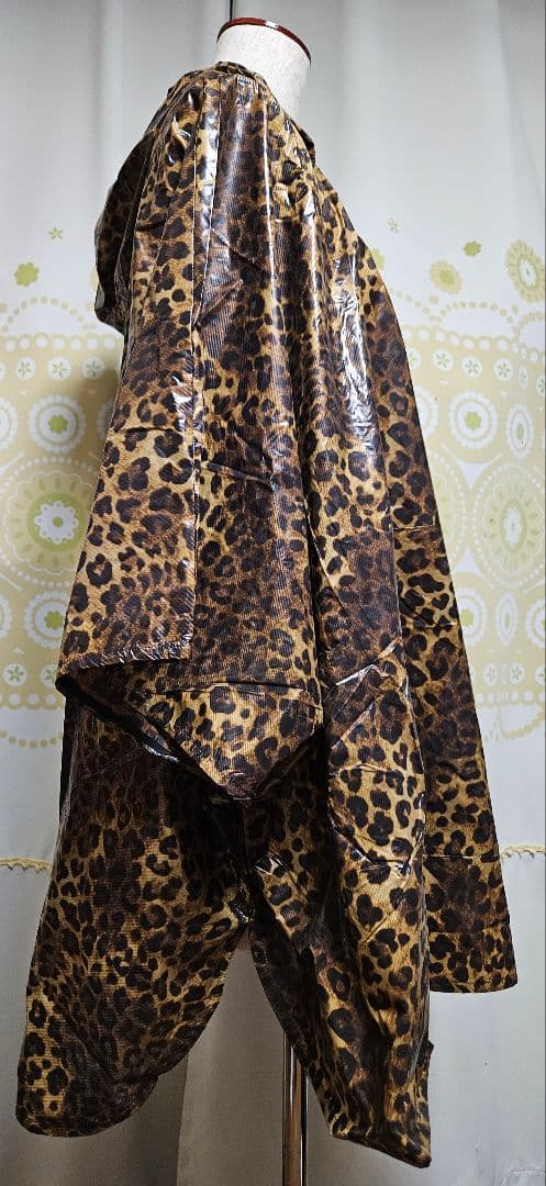 新品】& ellecy アンドエルシー ゴールド レオパード ポンチョ