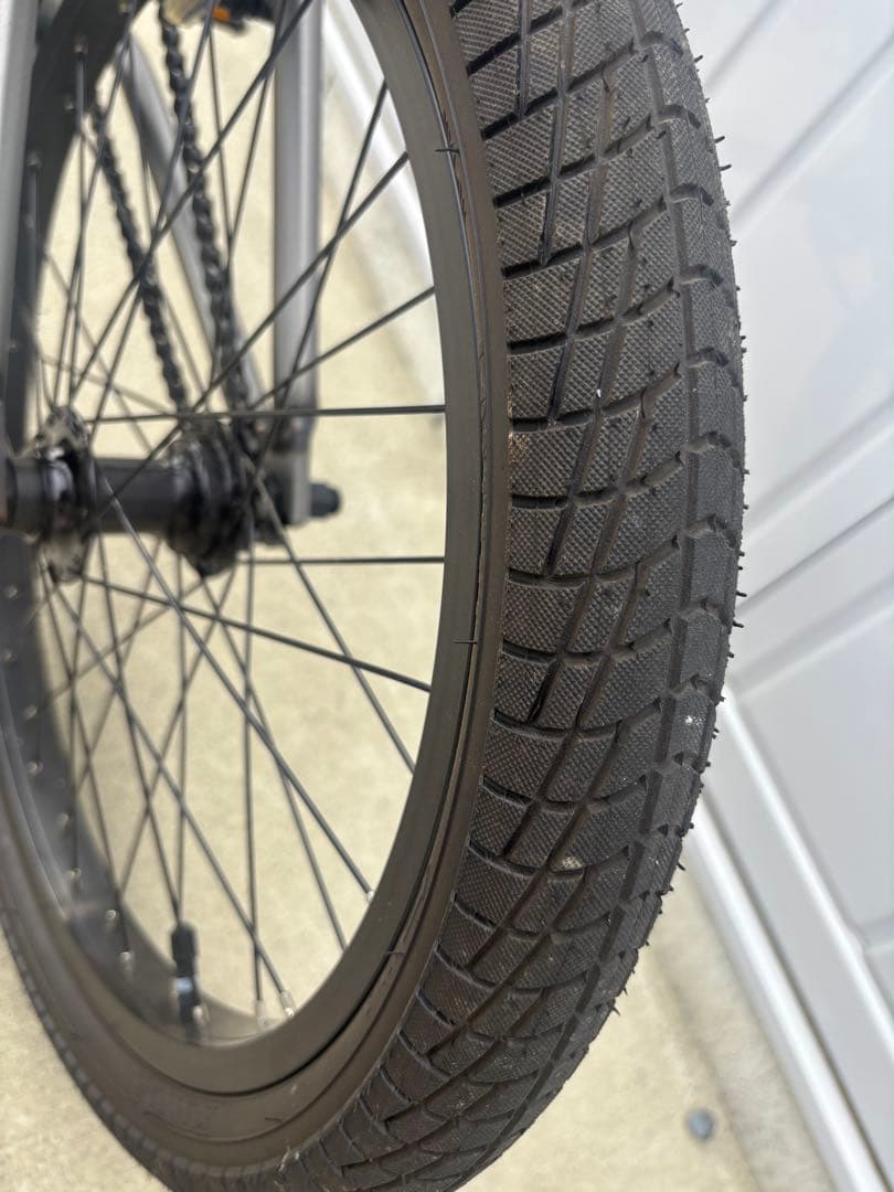 hikari様専用※引き取り限定！BMX ダーカスワンRAW - メルカリ