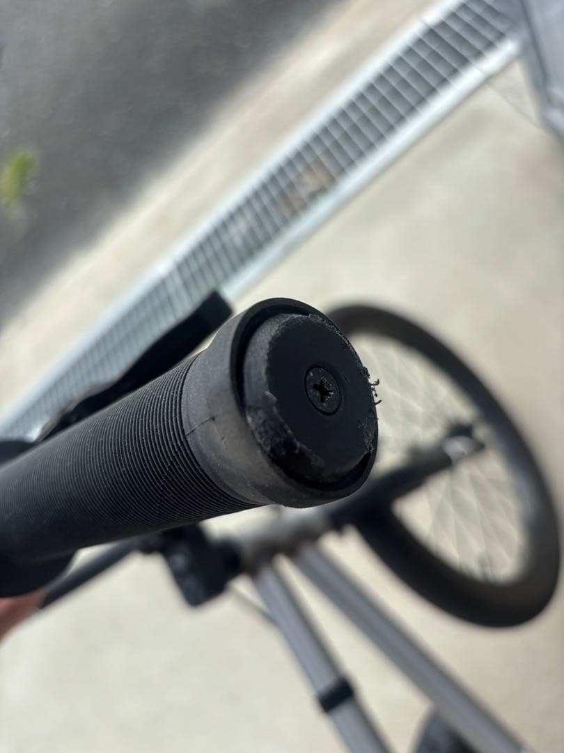 hikari様専用※引き取り限定！BMX ダーカスワンRAW - メルカリ