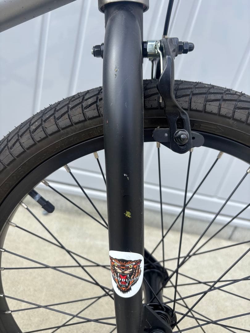 hikari様専用※引き取り限定！BMX ダーカスワンRAW - メルカリ