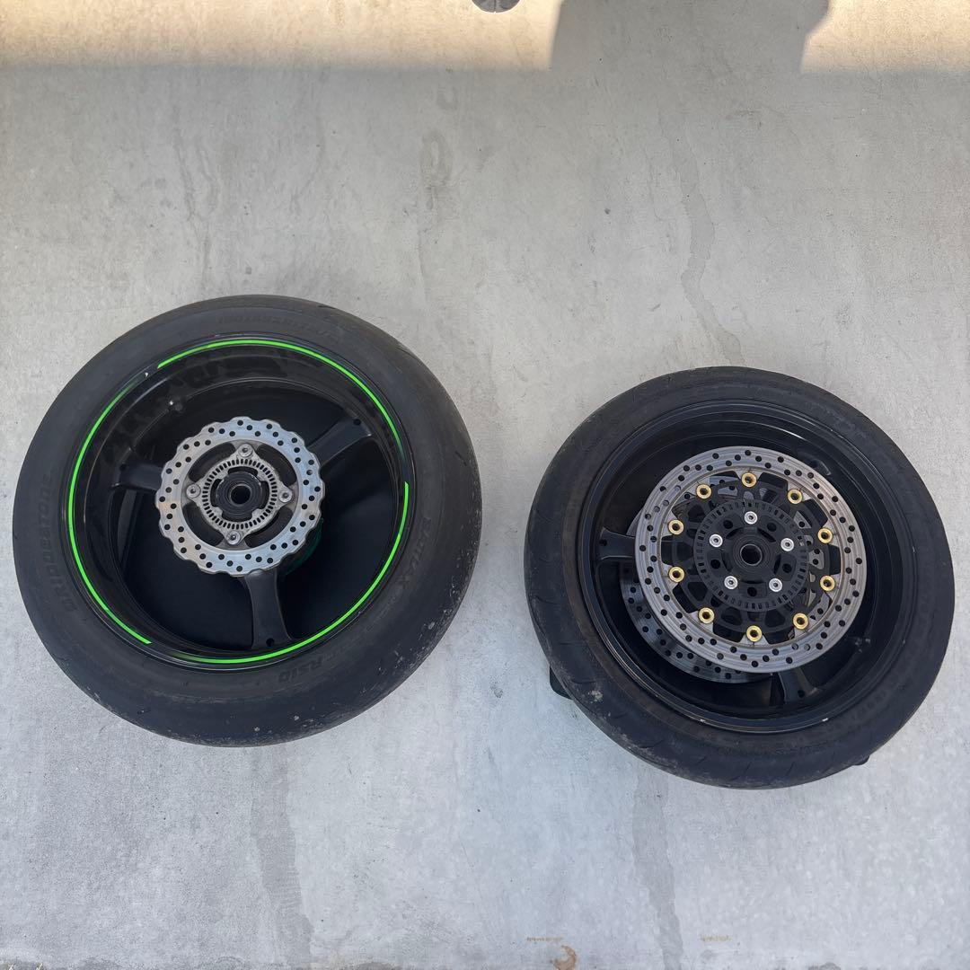 チ*ん様 zx10r 前後ホイール 2026年最新】ZX-10r ホイールの人気アイテム - メルカリ