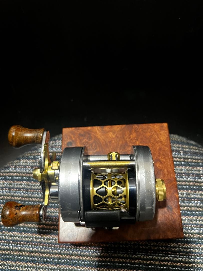 アンバサダー2601C IAR 渓流カスタム W119598748 - リール新品 通販