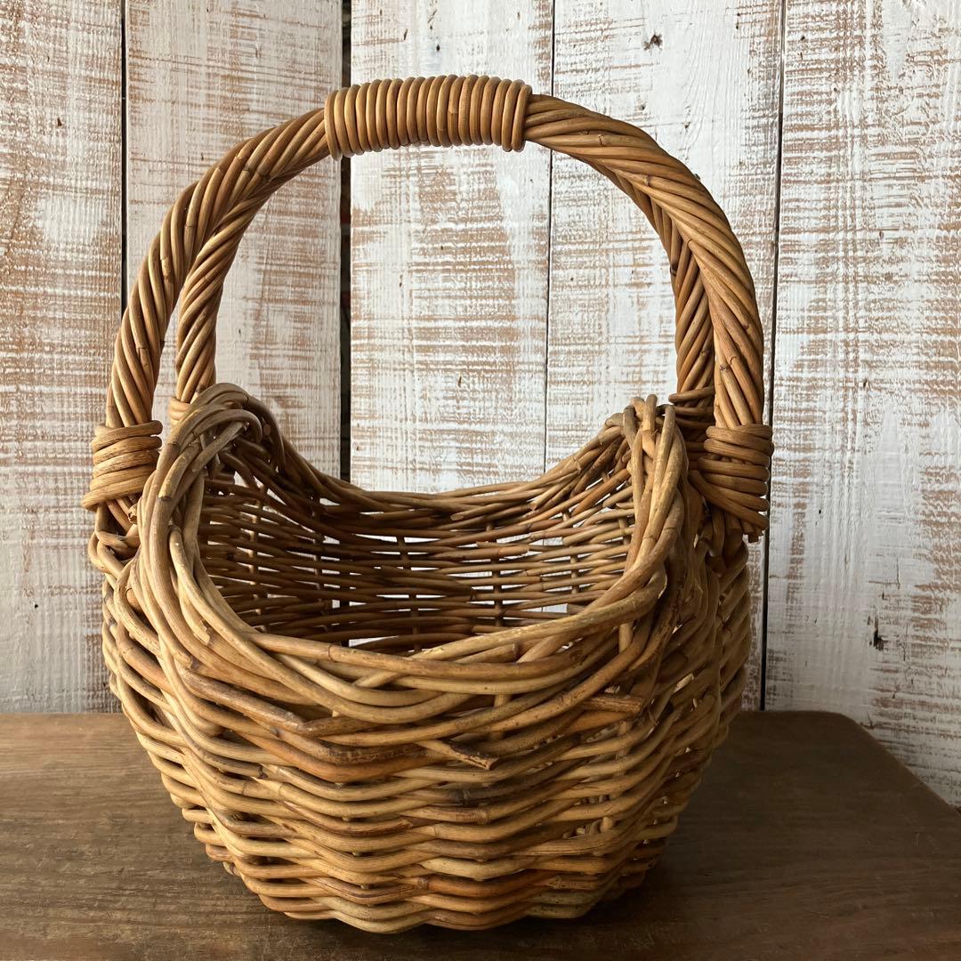 ヨーロッパ ヴィンテージ 蚤の市 アラログ ワンハンドルバスケット 籐カゴ